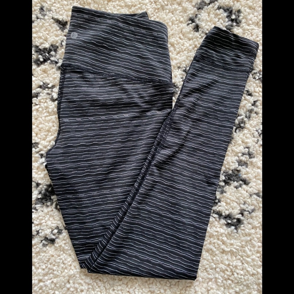 Women’s leggings by 90 degrees